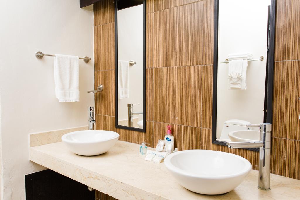 Ocean Front Corto Maltes 104 In Downtown Apartment Playa del Carmen Exterior photo
