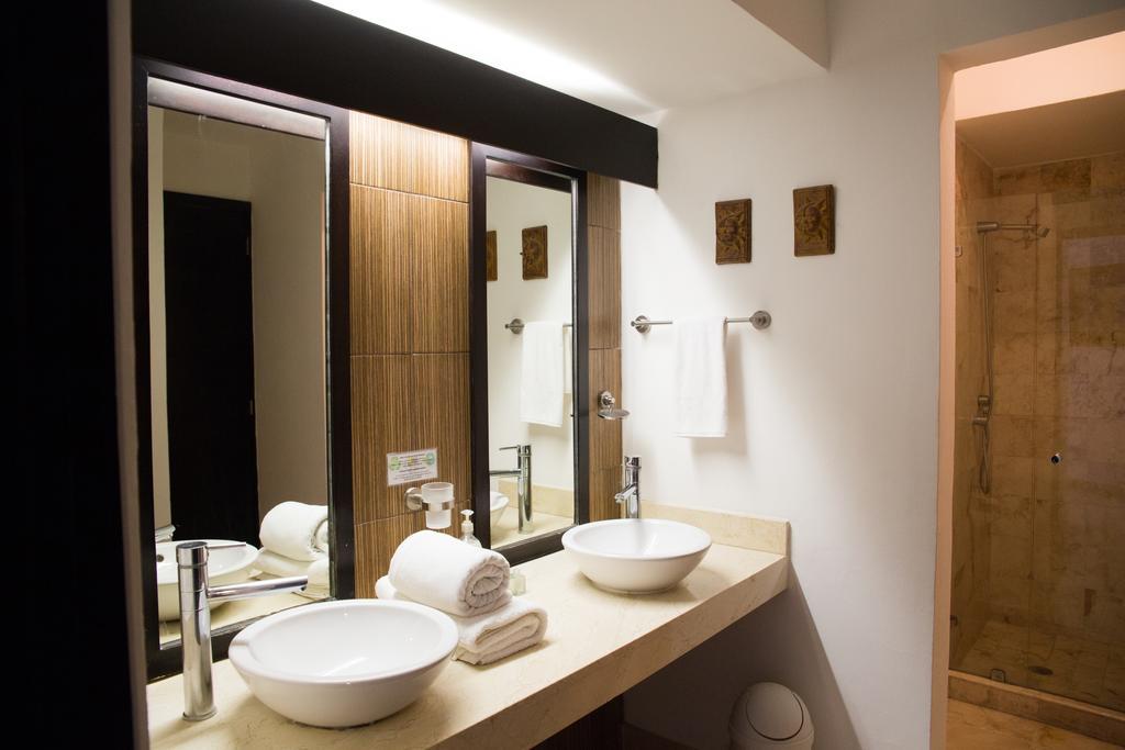 Ocean Front Corto Maltes 104 In Downtown Apartment Playa del Carmen Exterior photo